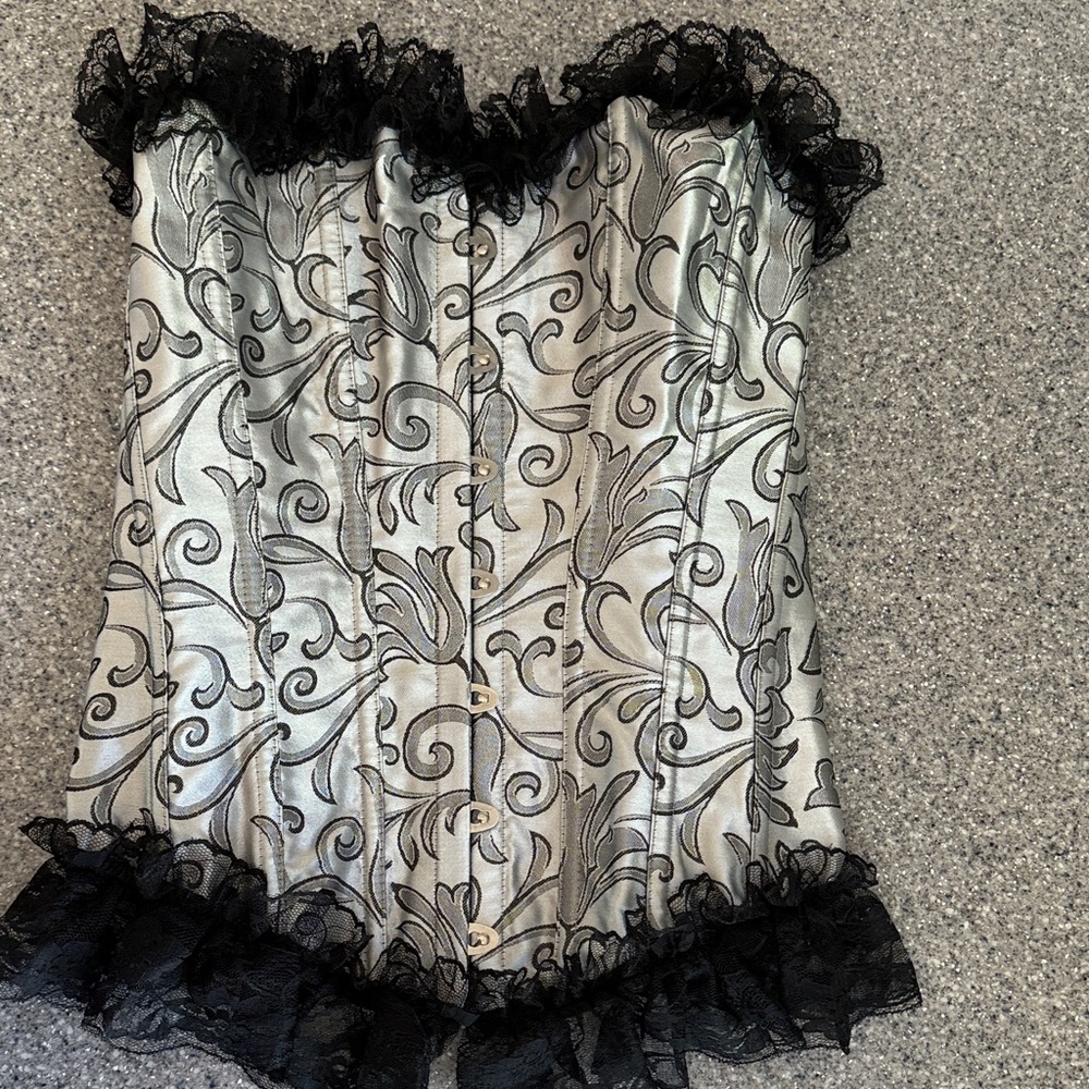 Chic Silver and Black Lace Bandeau